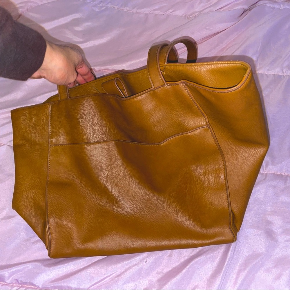 Purse - Picture 2 of 4